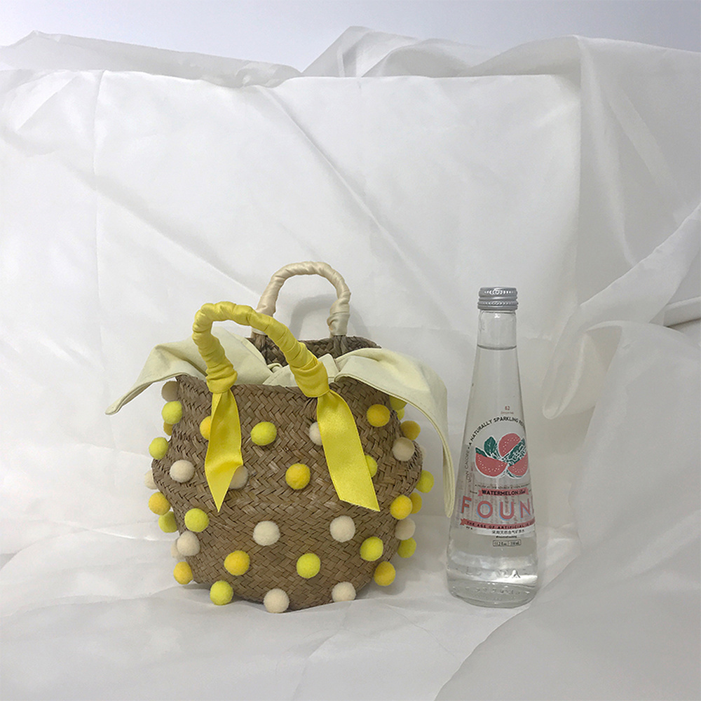 Pearl & Diamond Straw Beach Bucket - Designer Summer Bag 21 H8ab45f4e7a7d4da7a4049356447eb149m