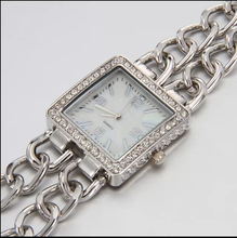 La mujer mira 2015 para mujer del reloj de oro mujeres de acero inoxidable de cuarzo reloj de pulsera venta al por mayor Feminino Relogio