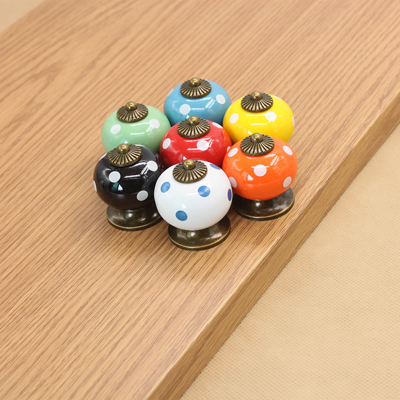 Compra decorativo cajón perillas online al por mayor de China