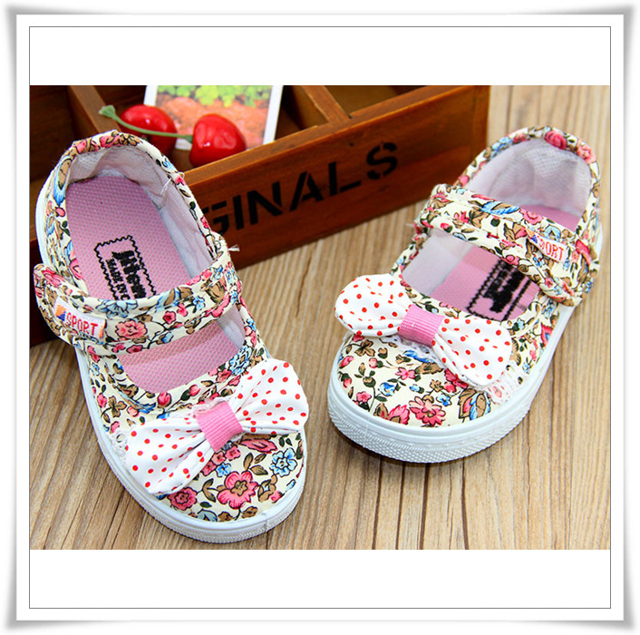 Hot Promotion free shipping girl Canvas Shoes kids Cute Leisure Sports Shoes Sneakers Board Shoe Rubber