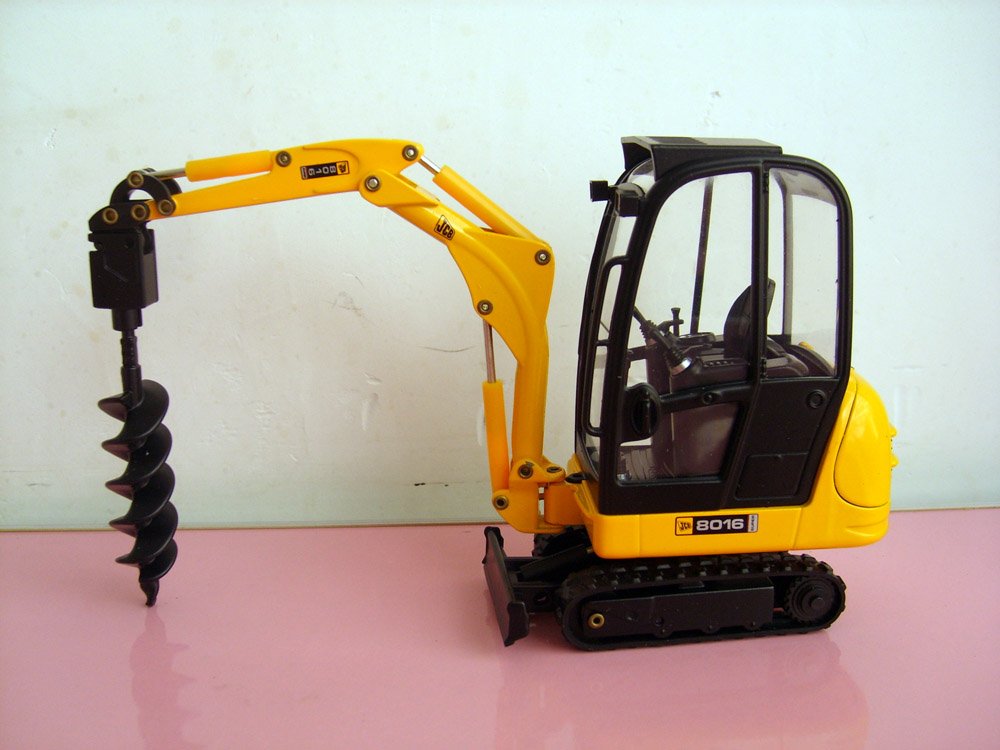 JOAL268125JCB8016MiniExcavatorWithEarthDrilltoy.jpg