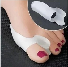 Foot Care 1 set/ 2 pieces Silicone Gel Toe Separators leg warmers Bunion Protector thumb valgus free shipping