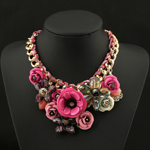 PINK Necklaces Pendants Hot Sale Brand ZA Big Resin Crystal Flower Luxury Vintage Choker Statement Necklace