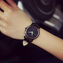 Estrella de moda sin calibración contratado verdadero temperamento de Color negro blanco bromista de la mujer amantes de moda original reloj