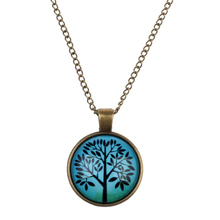 Creative Fashion Design Life Tree Pendant Necklace Art Tree Glass Cabochon Bronze Pendant Necklace Fashion Jewelry