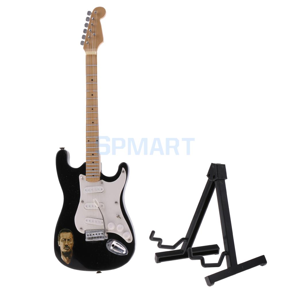 1//6 Miniature Wooden Guitar Toy Dollhouse Instrument Action Figure Accessory