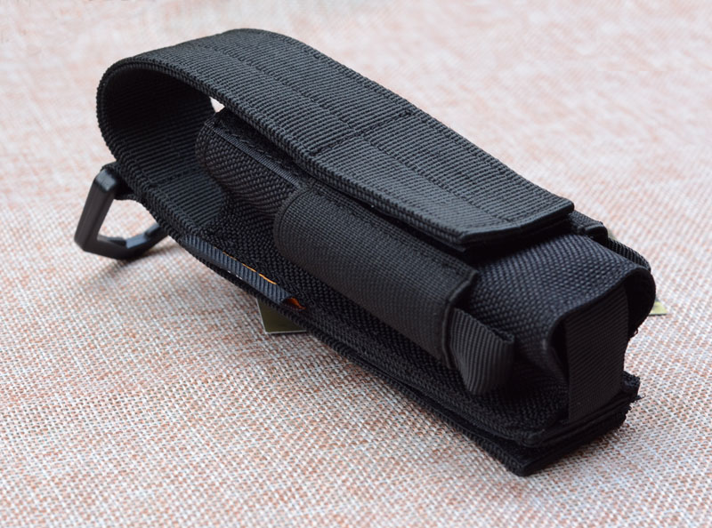 TTGTACTICAL Adjustable Tactical Flashlight Pouch with Battery Side