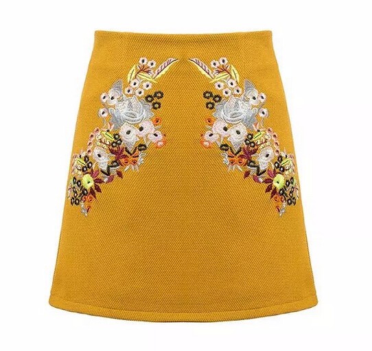 2015 Autumn new women\'s o-neck sweater embroidered flowers skirt suit ladies fashionable suits branded free shipping (16)