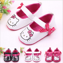 2015 Lovely Hello Kitty Baby Shoes Girls Soft Soled Bottom Anti-slip Crib Shoes Infants Princess Shoes
