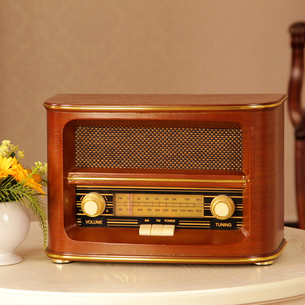 Vintage radio classical full radio old fashioned antique wool desktop radio