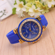 2016 simple watch Ms Leisure watches diamond encrusted noble quality silicone strap both men and women