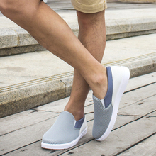 2016 Men & Women Casual Shoes Fashion Breathable Men Shoes Lace Up Flat Women Plus Size Rubber Outsole Casual Shoes Discount