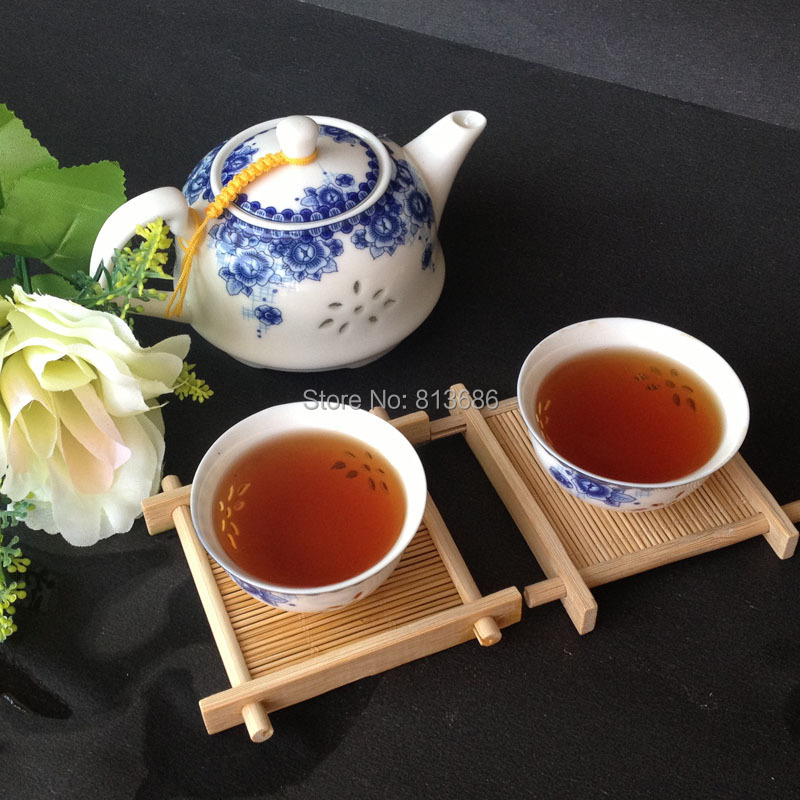 Blue and White Travel Tea Set Traditional Chinese Teapot Ceramic Hollow 1pc Teapot 2pc Teacup