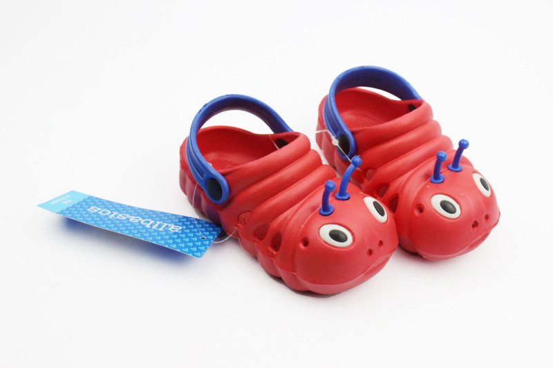 baby clogs red 2