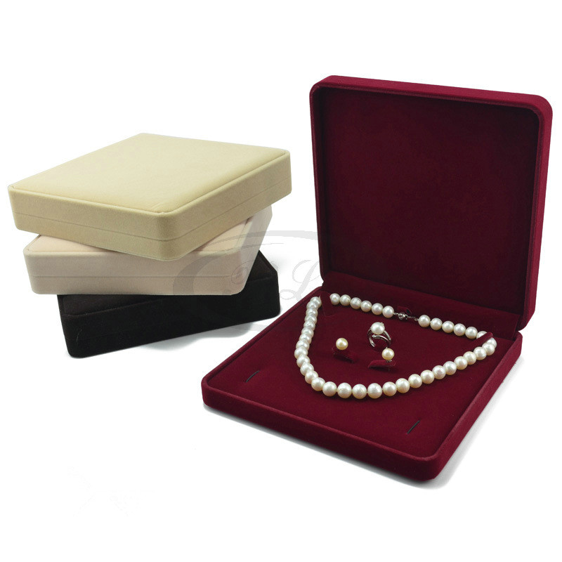 necklace and earring box