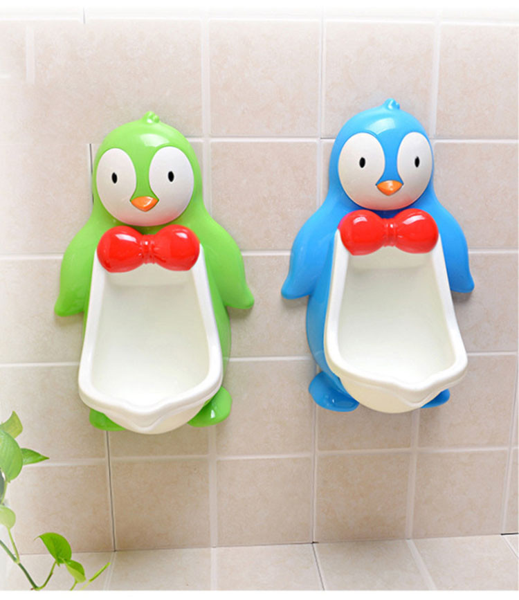 High quality Large cartoon penguin baby potty wall-hung kids toilet portable potty training toilet boys pee trainer child urinal (4)