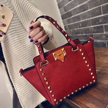 2016 New Arrival Women Trapeze Vintage Handbags Brand New Design Unique Lock Shoulder Bags Rivet Exquisite Women Messenger Bags