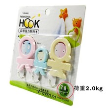 HD Family of three strong adhesive hook hook glove creative stick hook cartoon plastic hooks into