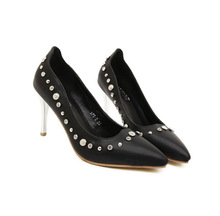 Europe 2015 new stilettos pointed rivet shoes shoes 3 seasons
