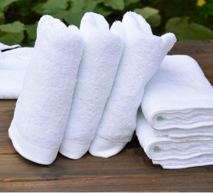 Super 8 hotel coupons HOW TO USE Super 8 Coupons A part of the Wyndham Hotel Group with locations in most U.S. states, Canada and overseas, Super 8 hotels provide travel accommodations at low prices. You can find the right Super 8, book your room and learn more at coolnupog.tk