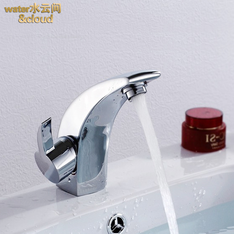 Cheap shipping Single hole hot and cold taps all copper basin bathroom cabinet bathroom faucet 140 yuan