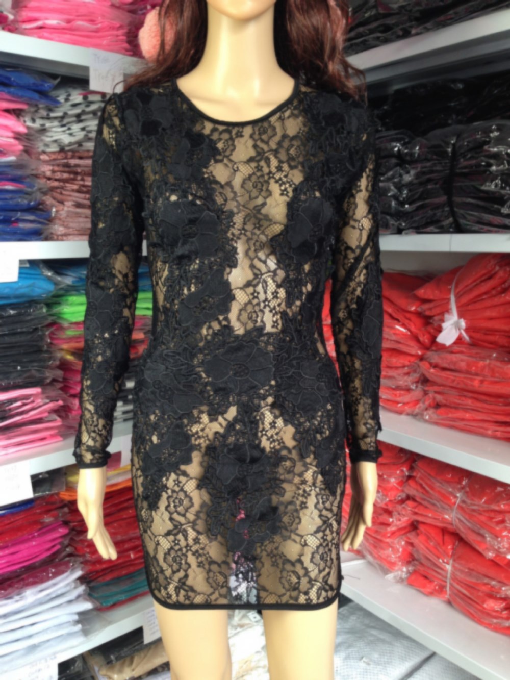 1892876245_1686696451