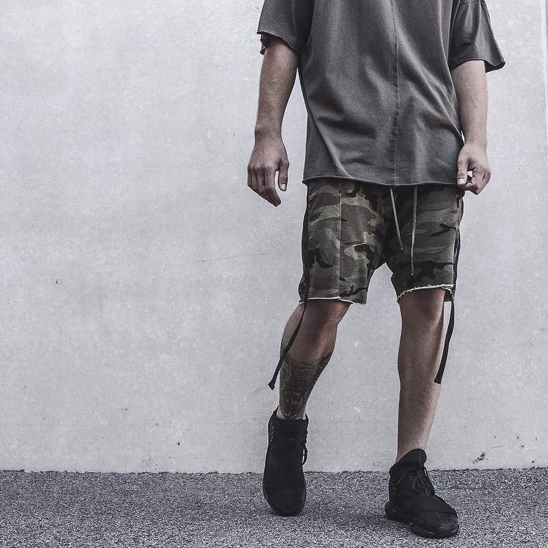 yeezy shorts mens