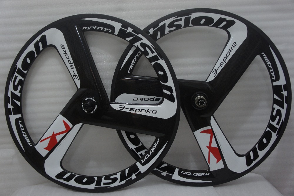 Buy 2016 hot product new 700c carbon tri spoke