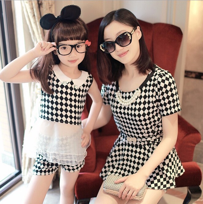 New Arrival 2015 Mother and Daughter Dresses Classic Plaid White and Black Casual Summer Dress (2)