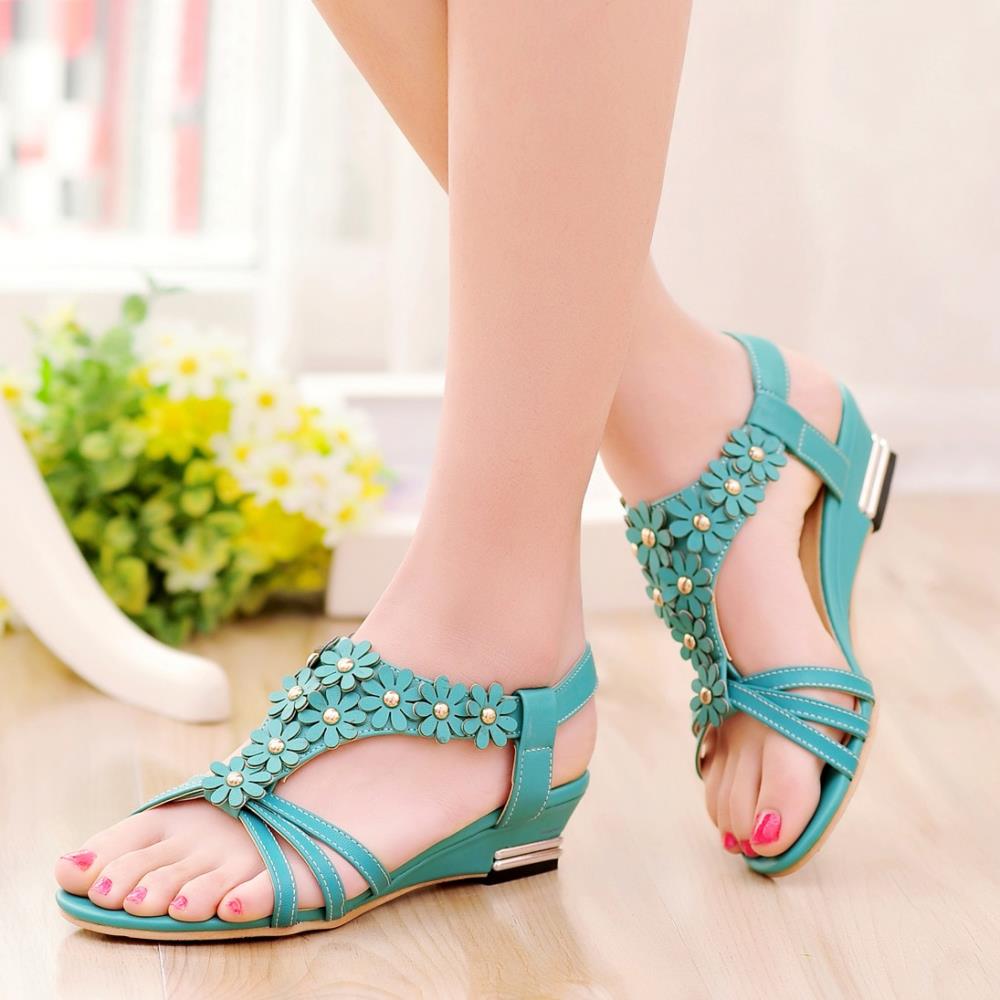 http://g03.a.alicdn.com/kf/HTB1BgEDHVXXXXXuXFXXq6xXFXXXX/2014-Top-Fasion-New-Freeshipping-Medium-b-m-Solid-Sandals-Rustic-Open-Toe-font-b-Wedges.jpg