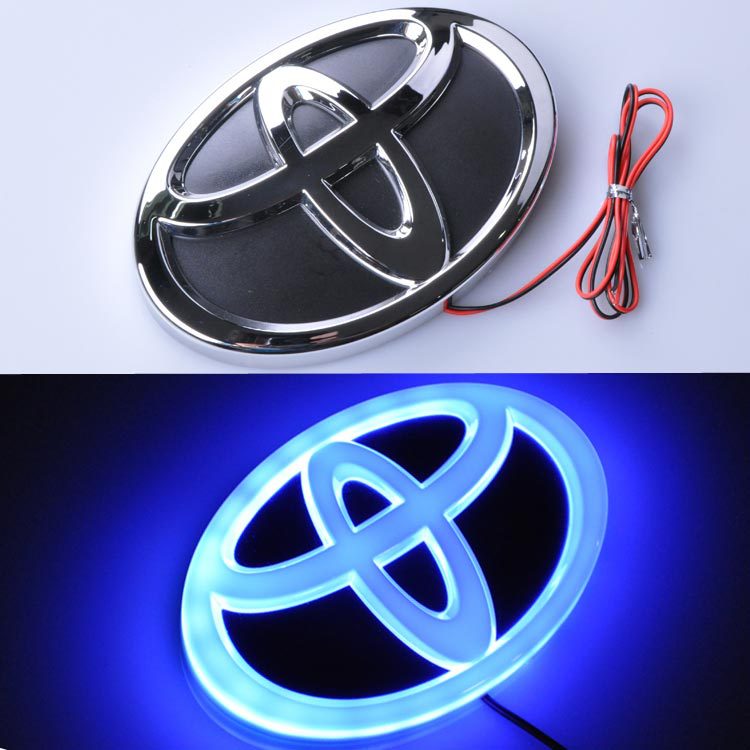    4 D     logo  Toyota       