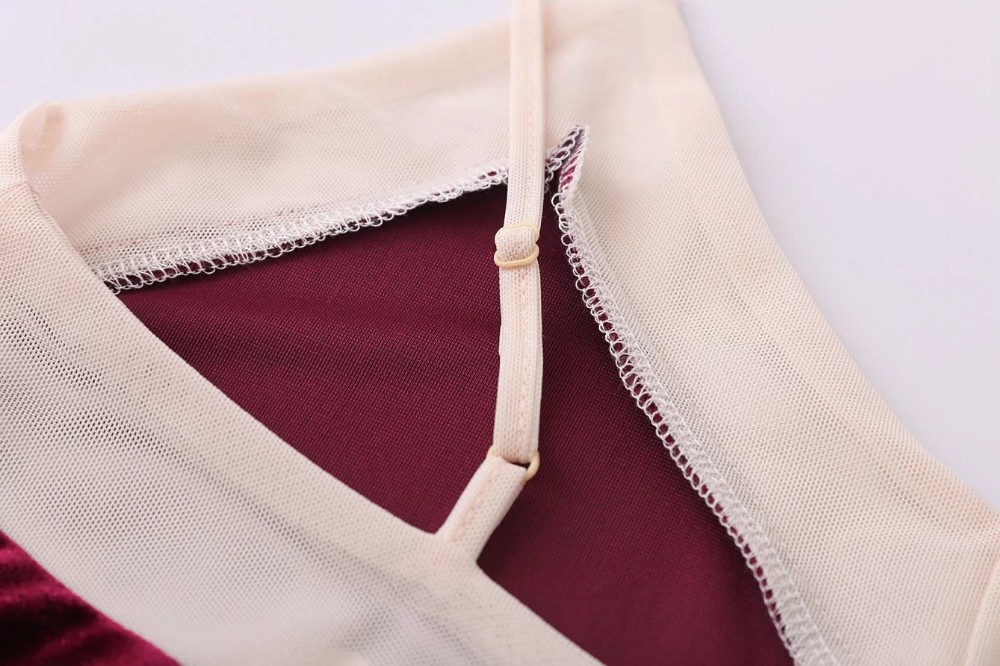 3525082640_1750583842