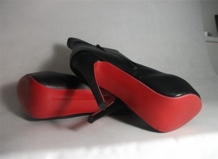 red bottoms size 11