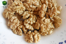 250 grams of bulk walnuts Bunao puzzle walnuts nuts wild walnut natural Chinese healthy food
