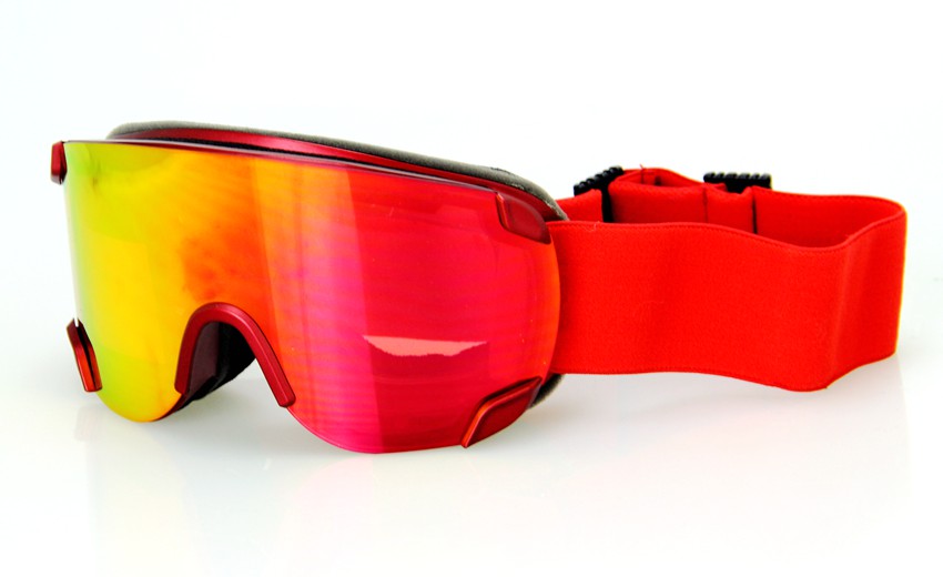 2016 magnet lenses professional ski goggles 3 Layer lens anti-fog big ski glasses skiing snowboarding men snow goggles Red Frame