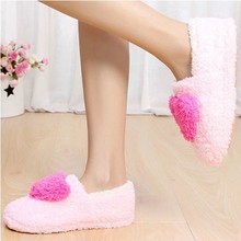 Fashion Soft Sole Woman Indoor Floor Slippers Shoes Antiskid Warm Winter Shoe Big love Hearts Bottom Plush Home Slippers tx004