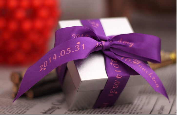 personalized gift ribbon