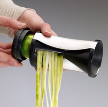 Kitchen Accessories Multi-function Graters Cooking Tools Rotating Hourglass Cut Filter Creative Spiral Funnel Wire Cutting