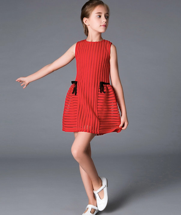 http://g03.a.alicdn.com/kf/HTB1FQnhIpXXXXalXpXXq6xXFXXXp/Fashion-girls-dress-summer-children-in-Europe-and-America-style-dresses-girls-sleeveless-vest-dress-princess.jpg