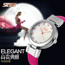 2015 del reloj de la mujer a prueba de agua Vintage Ladies relojes Rhinestone personalizado breve reloj de cuarzo de pulsera