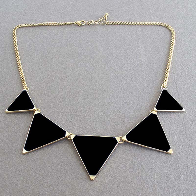 Hot-Black-geometrical-Triangle-Necklace-Jewelry-for-women-free-shipping