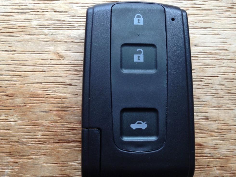 replacement toyota verso key fob #2