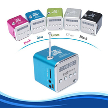 Rechargeable portable micro SD TF USB speakers radio, mobile phone vibration computer music player, multifunction FM radio