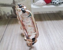 New Fashion Brand Watches Women Bracelet Wristwatches Quartz Watches Lady crystal Hours women watch