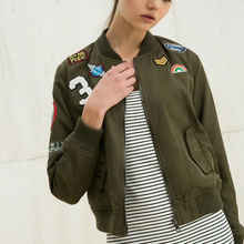 2016 Women Embroidered Bomber Jacket Letter Patch Army Green Zipper Short Thin Coat Spring Autumn Basic Jackets Casual Outerwear