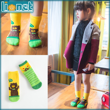 2015 New Cartoon Bear Cotton Kids Socks Suitable for 1-10 yrs Girls Boys Christmas Sock Winter Warm Children’s Socks 2-Colors