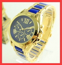 Ventas calientes de lujo Gold marca aleación de Reloj relojes Mujer hombre Reloj Digital del cuarzo del diamante del Reloj de pulsera Casual Reloj Mujer M78