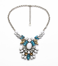 High Quality Fashion Costume Match Jewelry The Newest Glass Resin Zinc Alloy Trendy Collar Dress Necklace