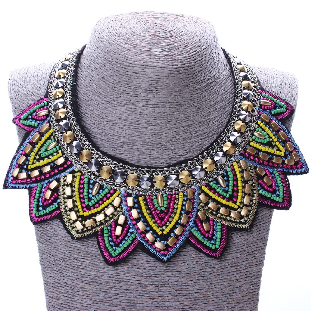 New Colorful Fashion Leaf Rhinestone Resin Short Women Collar Choker Necklace Statement Jewelry N25711