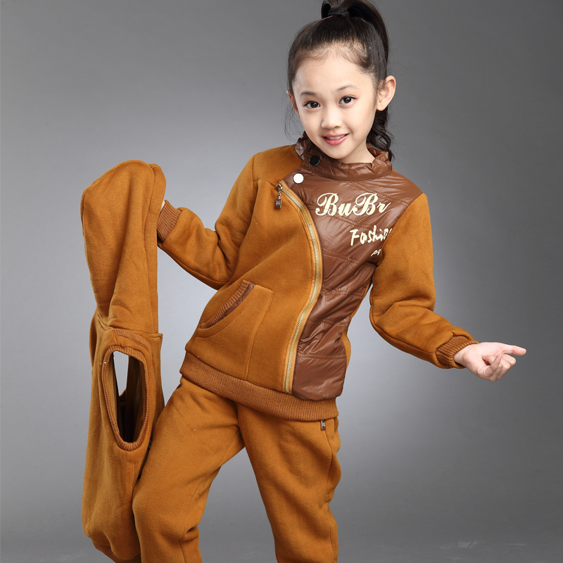 http://g03.a.alicdn.com/kf/HTB1NN0yHFXXXXbUXFXXq6xXFXXXj/Kids-Girls-sets-Winter-warm-clothes-sets-2014-christmas-gift-Children-s-sweater-3pcs-track-suit.jpg